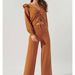 Sugar lips Dallas Cropped Straight Leg Sweater Pants SZ M